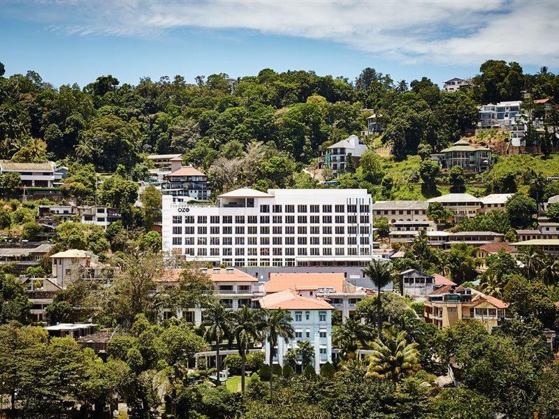 Radisson Hotel Kandy Exterior photo