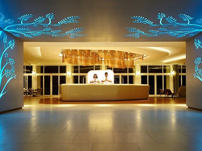 Radisson Hotel Kandy Exterior photo